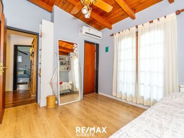 VENTA ESPECTACULAR CASA 3D ESPECHE 900