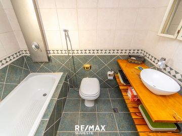 VENTA ESPECTACULAR CASA 3D ESPECHE 900