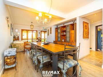 VENTA ESPECTACULAR CASA 3D ESPECHE 900