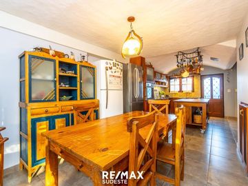 VENTA ESPECTACULAR CASA 3D ESPECHE 900