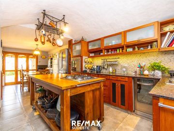 VENTA ESPECTACULAR CASA 3D ESPECHE 900