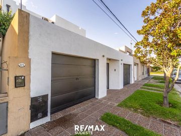 VENTA ESPECTACULAR CASA 3D ESPECHE 900