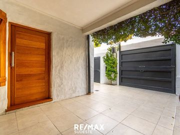 VENTA ESPECTACULAR CASA 3D ESPECHE 900