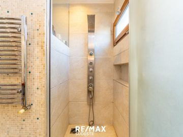 VENTA ESPECTACULAR CASA 3D ESPECHE 900
