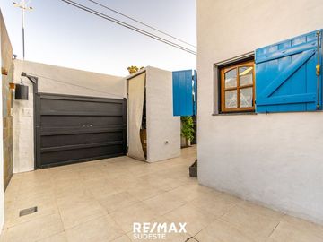 VENTA ESPECTACULAR CASA 3D ESPECHE 900