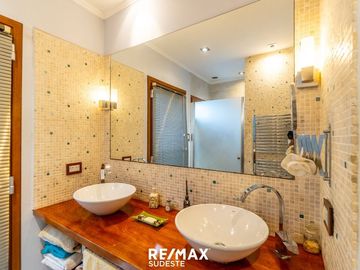 VENTA ESPECTACULAR CASA 3D ESPECHE 900