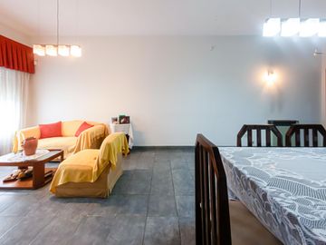 CASA EN VENTA 4 AMB EN EL PALOMAR