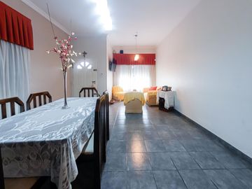 CASA EN VENTA 4 AMB EN EL PALOMAR