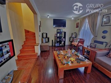 Casa en Venta en CASA 118m2 5D 4B Jardin Alto