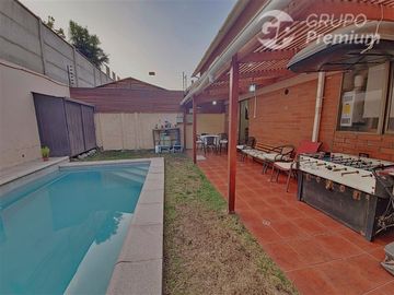 Casa en Venta en CASA 118m2 5D 4B Jardin Alto