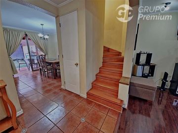 Casa en Venta en CASA 118m2 5D 4B Jardin Alto