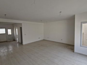 Casa a estrenar en  Plottier