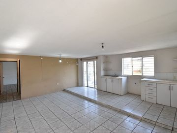 CASA EN VENTA EN JARDINES DE LOS HISTORIADORES CON OPORTUNIDAD DE INVERSIÓN