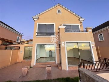 Casa en Venta en Gabriela Mistral 2300