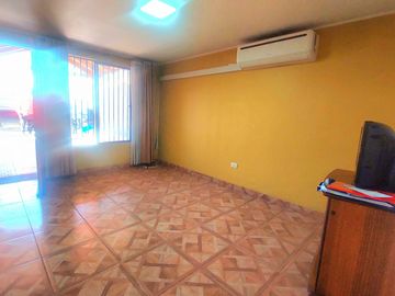 VENTA CASA EN MAIPÚ CERCANA A METRO BUERAS