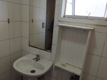 SE VENDE LINDA CASA DE 2 PISOS 3D,2B,LA CRUZ, QUILLOTA
