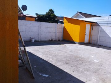 SE VENDE LINDA CASA DE 2 PISOS 3D,2B,LA CRUZ, QUILLOTA