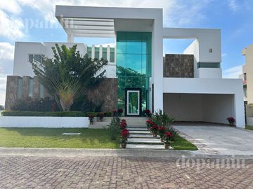 Casa en Fraccionamiento Lagunas de Miralta