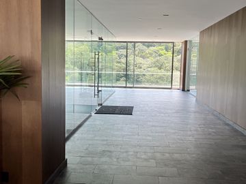 Venta o Renta de Lujoso Departamento en Reserva Escondida KA