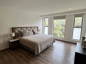 Venta o Renta de Lujoso Departamento en Reserva Escondida KA