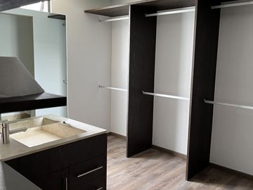 Venta o Renta de Lujoso Departamento en Reserva Escondida KA