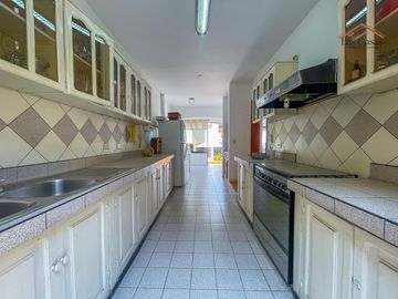 CONDOMINIO DE 2 CASAS EN VENTA