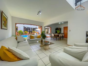 CONDOMINIO DE 2 CASAS EN VENTA