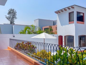 CONDOMINIO DE 2 CASAS EN VENTA