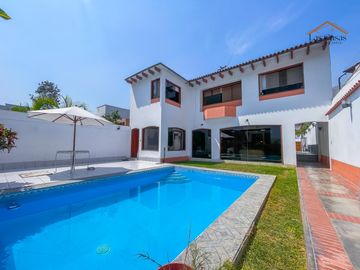 CONDOMINIO DE 2 CASAS EN VENTA