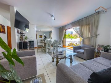 CONDOMINIO DE 2 CASAS EN VENTA