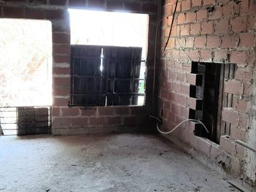 CASAS EN VENTA EN FLORENCIO VARELA CON GRAN LOTE