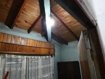 CASAS EN VENTA EN FLORENCIO VARELA CON GRAN LOTE