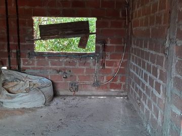 CASAS EN VENTA EN FLORENCIO VARELA CON GRAN LOTE