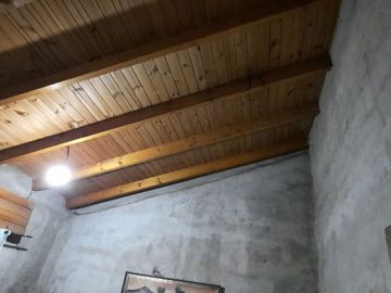 CASAS EN VENTA EN FLORENCIO VARELA CON GRAN LOTE