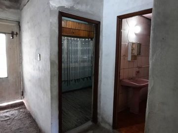CASAS EN VENTA EN FLORENCIO VARELA CON GRAN LOTE