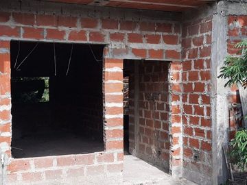 CASAS EN VENTA EN FLORENCIO VARELA CON GRAN LOTE