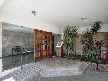 VENTA DPTO 3AMB MONTE CASTRO MUY LUMINOSO Y AMPLIO