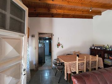 VENTA 3 CASAS EN AMPLIO LOTE