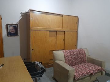 VENTA 3 CASAS EN AMPLIO LOTE