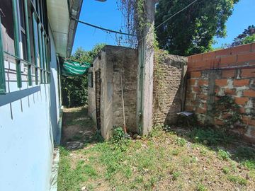 VENTA 3 CASAS EN AMPLIO LOTE