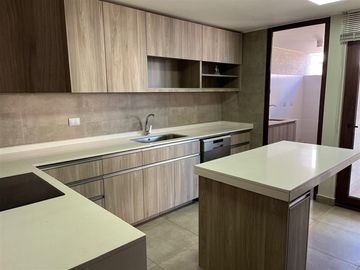 Departamento en Venta en Martin de Zamora, Manquehue, Estadio Español