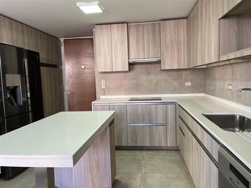 Departamento en Venta en Martin de Zamora, Manquehue, Estadio Español