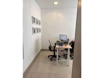 APARTAMENTO MODERNO CON AMPLIOS ESPACIOS