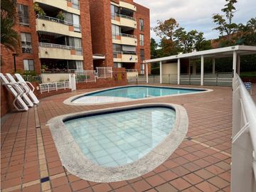APARTAMENTO EN CIUDAD JARDIN CON VISTA AL HUMEDAL