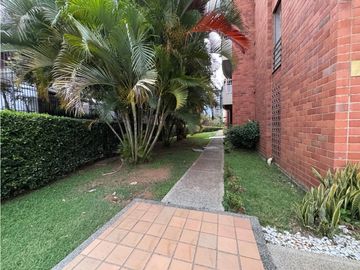 APARTAMENTO EN CIUDAD JARDIN CON VISTA AL HUMEDAL
