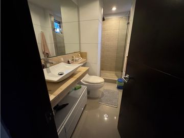 APARTAMENTO EN CIUDAD JARDIN CON VISTA AL HUMEDAL