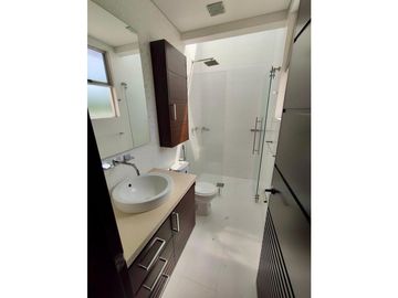 CASA AMPLIA CON JACUZZI EN UNIDAD CERRADA