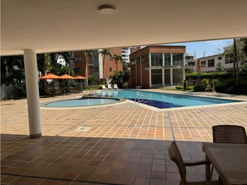 APARTAMENTO CON VISTA A LOS FARALLONES Y CAMPOS DEL CLUB CAMPESTRE