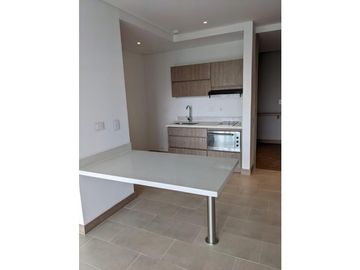 APARTAESTUDIO  MODERNO CON VISTA A ZONA VERDE
