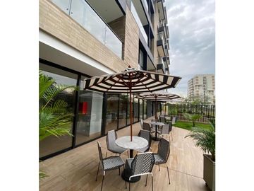 APARTAESTUDIO  MODERNO CON VISTA A ZONA VERDE
